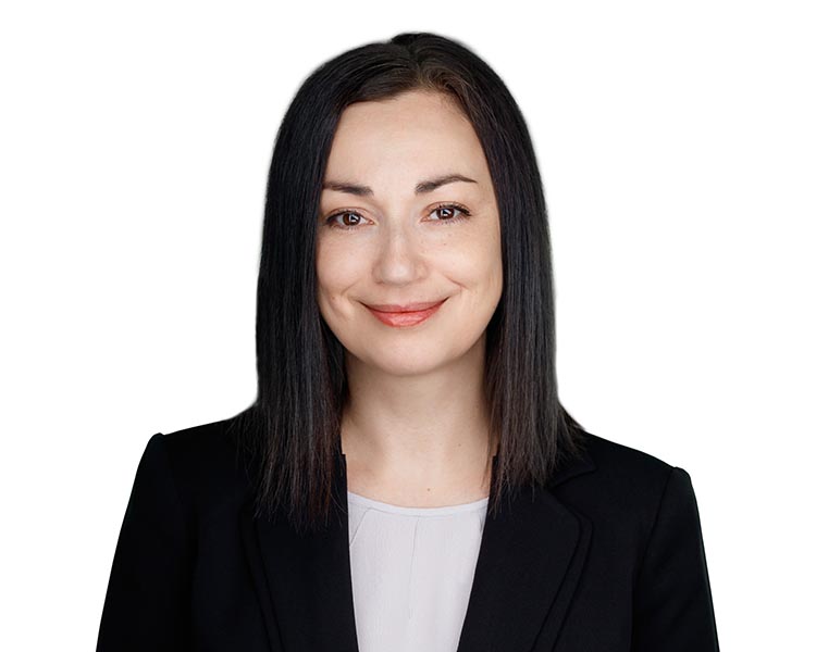 Darya White | Meet The Intrinsic Team & Board of Directors | Intrinsic